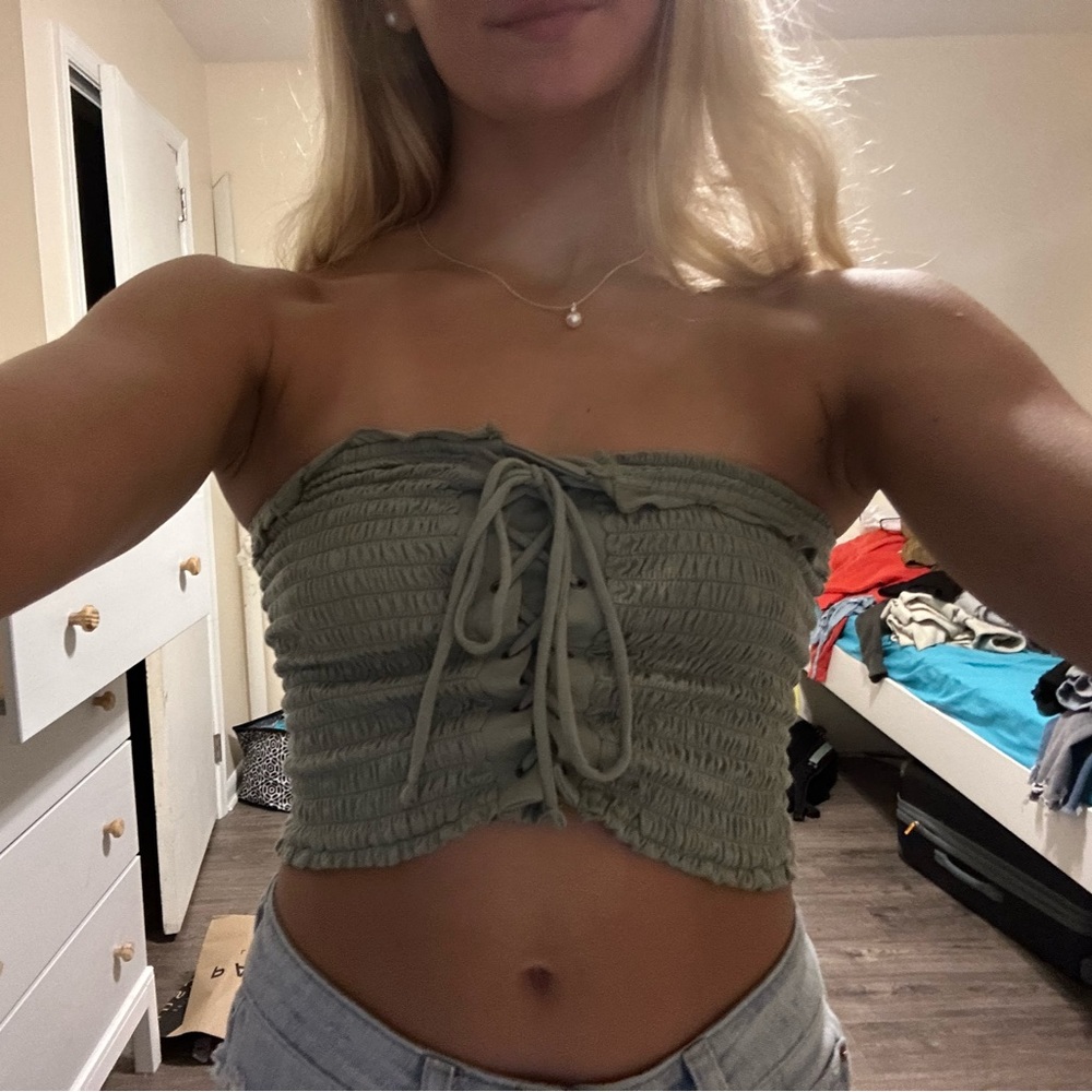super cute aero tube top
